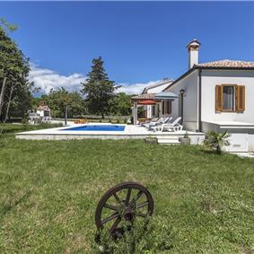 6 bedroom villa with pool near Labin, Istria, sleeps 12